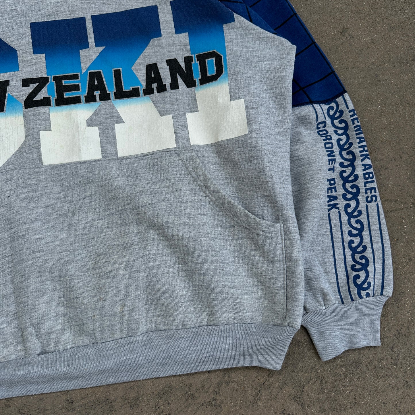 Vintage Ski New Zealand Hoodie (S/M)